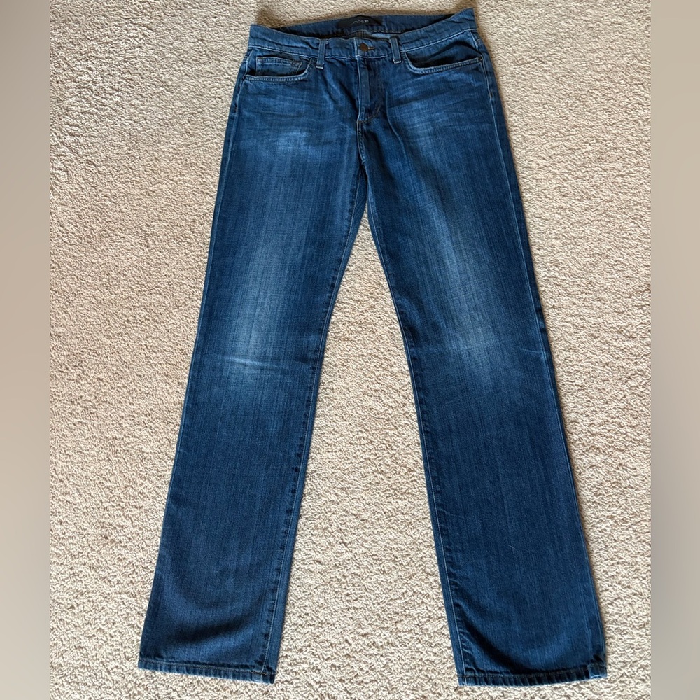 Joe's Men’s Jeans Dark Blue size 32 Fit: The Classic, 45” out seam, 33” inseam